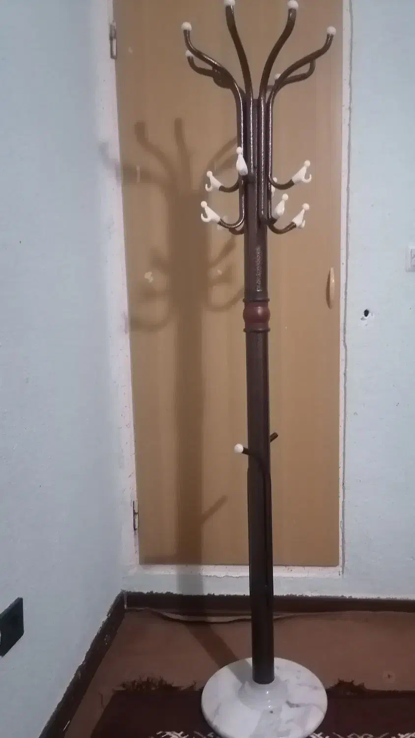 جالباسی ایستاده پایه سنگی (چوب لباسی)|بندرخت و رختآویز|صدرا-فارس, فاز ۲|دیوار