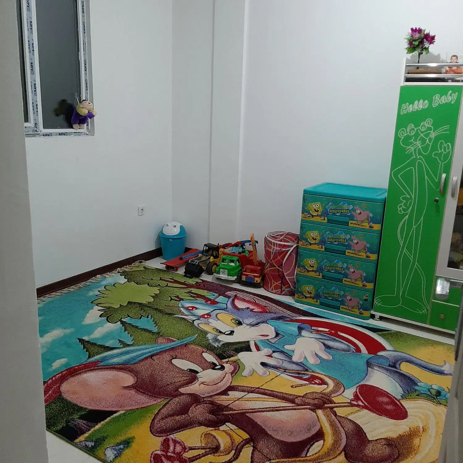 کمد  و فرش اتاق کودک|اسباب و اثاث بچه|کرمان, |دیوار