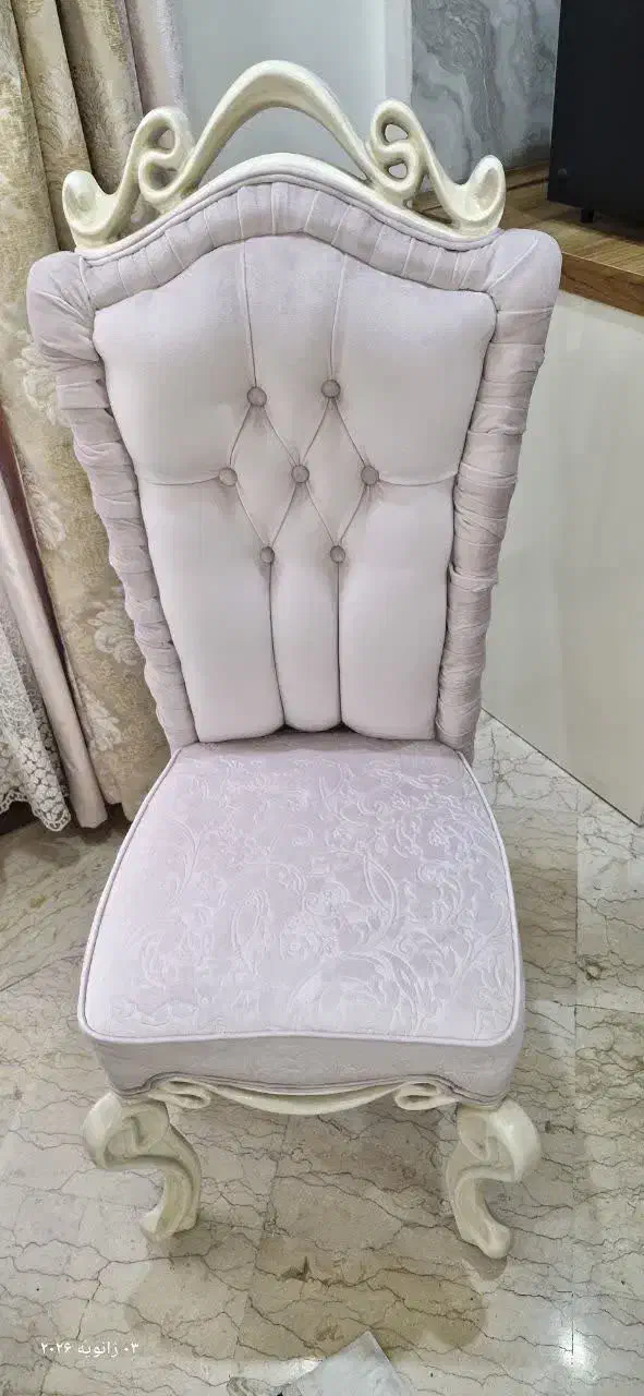 مبل ۷ نفره به همراه ۴ صندلی|مبلمان خانگی و میز عسلی|تهران, فدک|دیوار