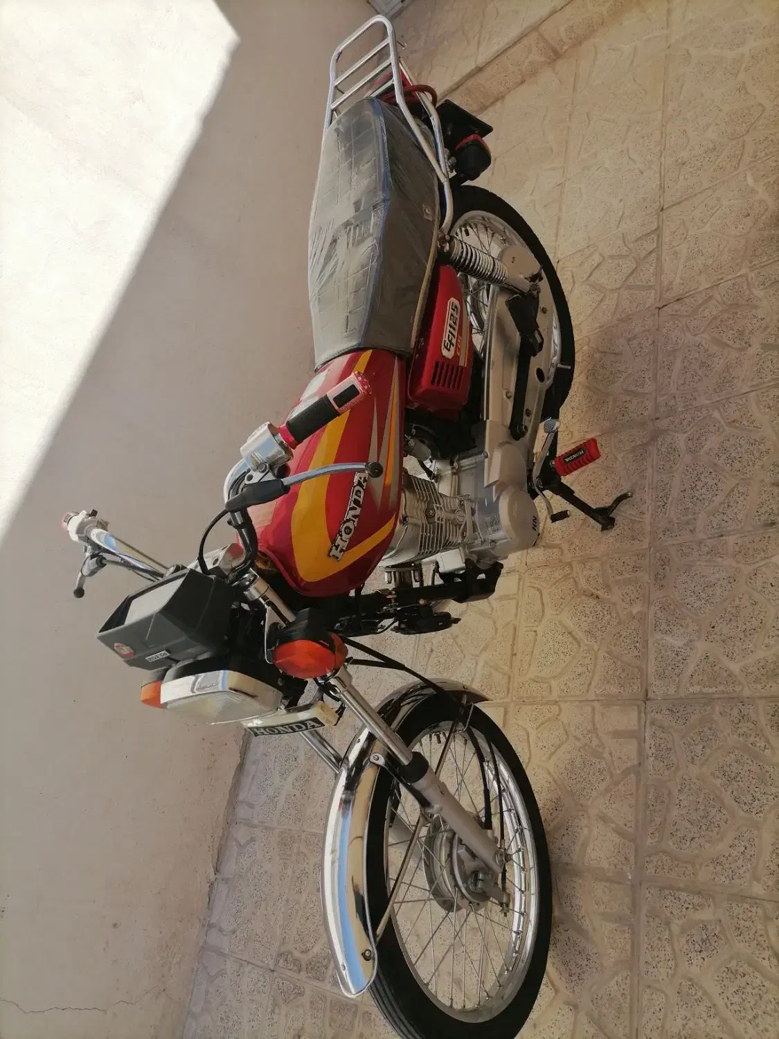 موتور هندا پیشرو 125 معاوضه با پراید|موتورسیکلت|مشهد, شهید علی محمدی|دیوار