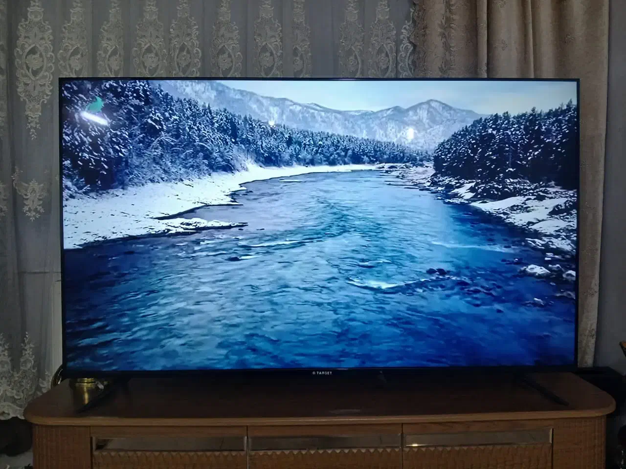 تلوزیون ۵ ماه خریداری شده نو نو میباشد|تلویزیون و پروژکتور|کرج, خرمدشت|دیوار