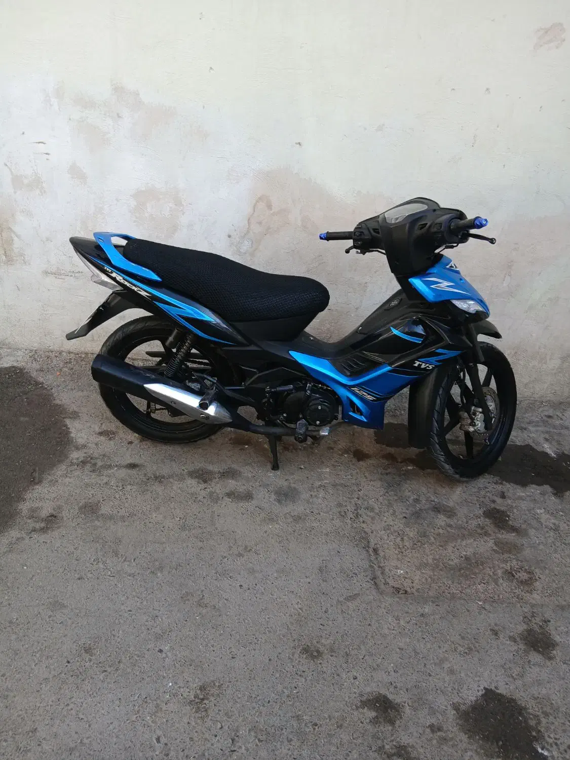 tvs تمیز در حد مدل ۸۹ کاربراتی|موتورسیکلت|مشهد, رده|دیوار