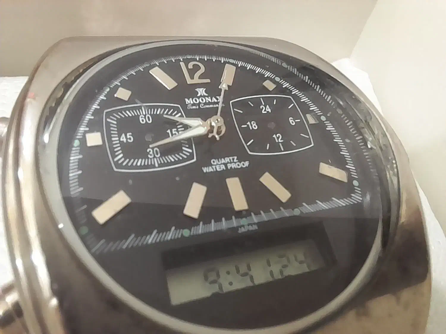 ساعت مووناکس کمیاب آنالوگ دیجیتال|ساعت|کرج, عظیمیه|دیوار