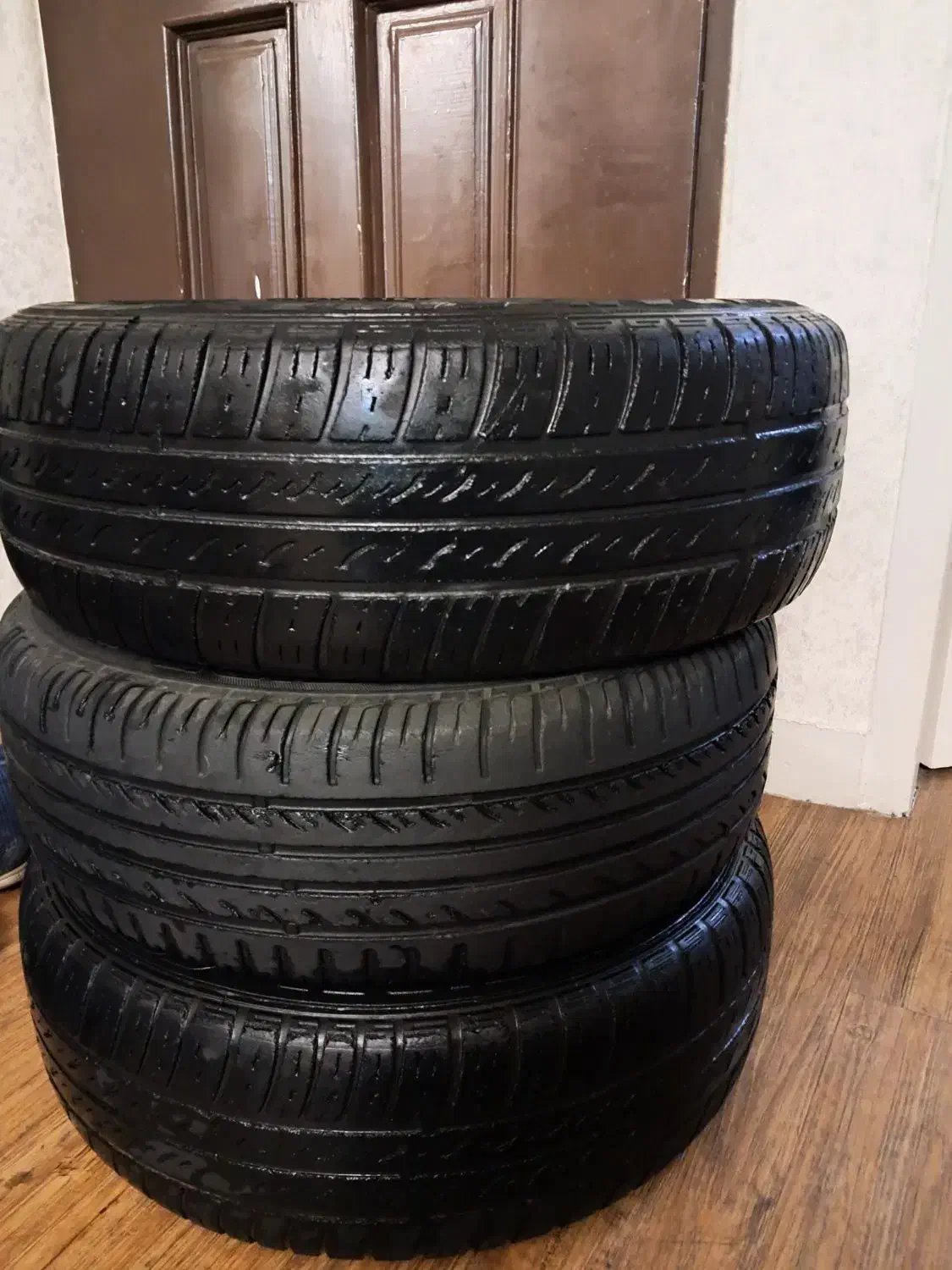 چهار عدد لاستیک ۱۴ دست دوم یدونه ۸۰ درصد|قطعات یدکی و لوازم جانبی|تهران, خاک سفید|دیوار