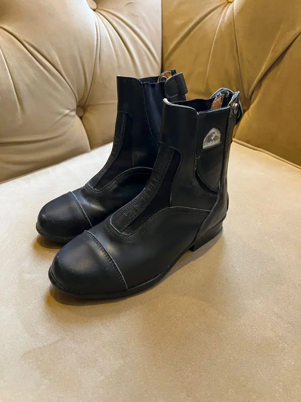 لوازم سوارکاری کودک|اسب و تجهیزات اسب‌سواری|تهران, اوین|دیوار