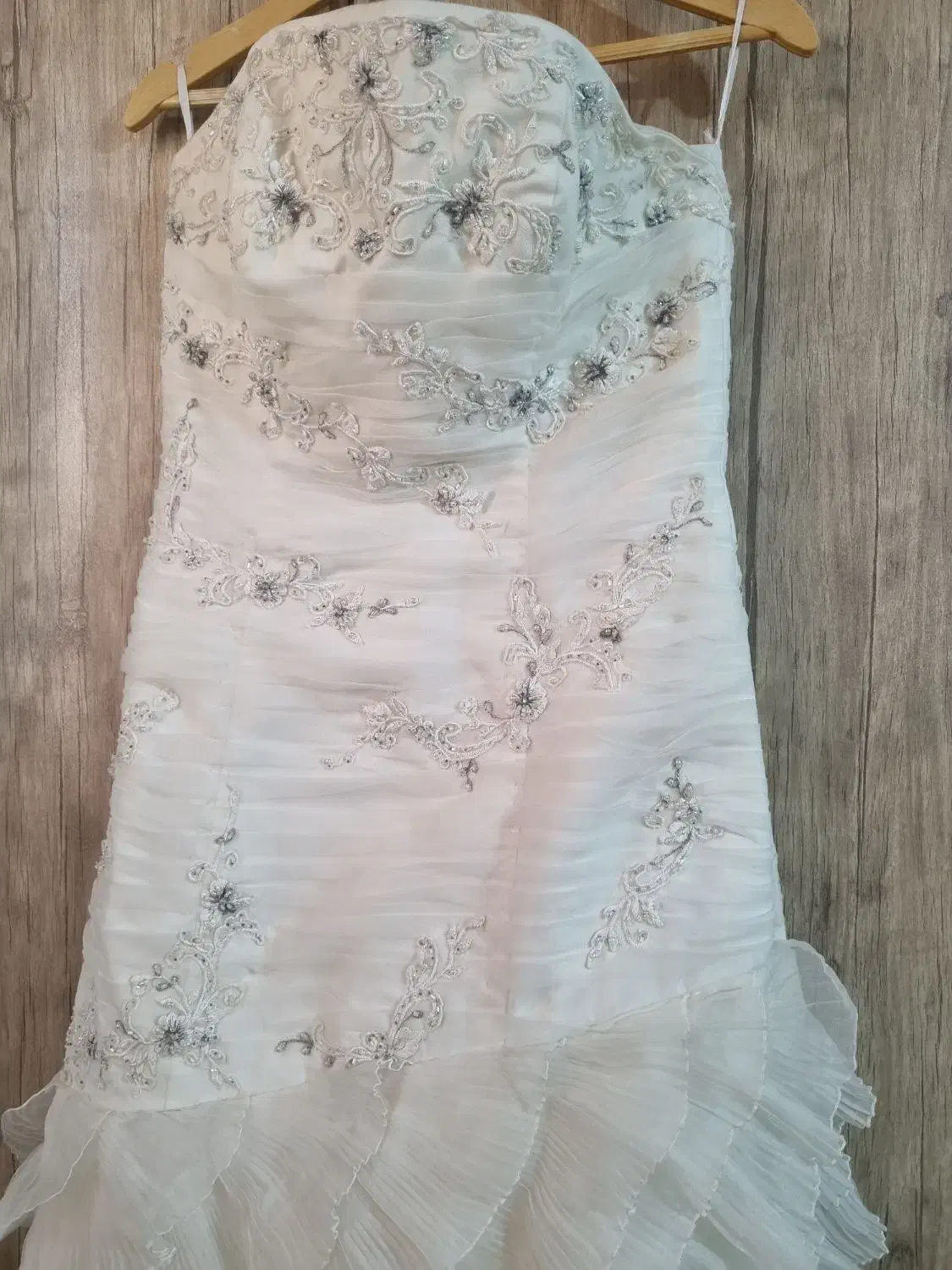 لباس عروس در حد نو|لباس|شیراز, دشت چنار|دیوار