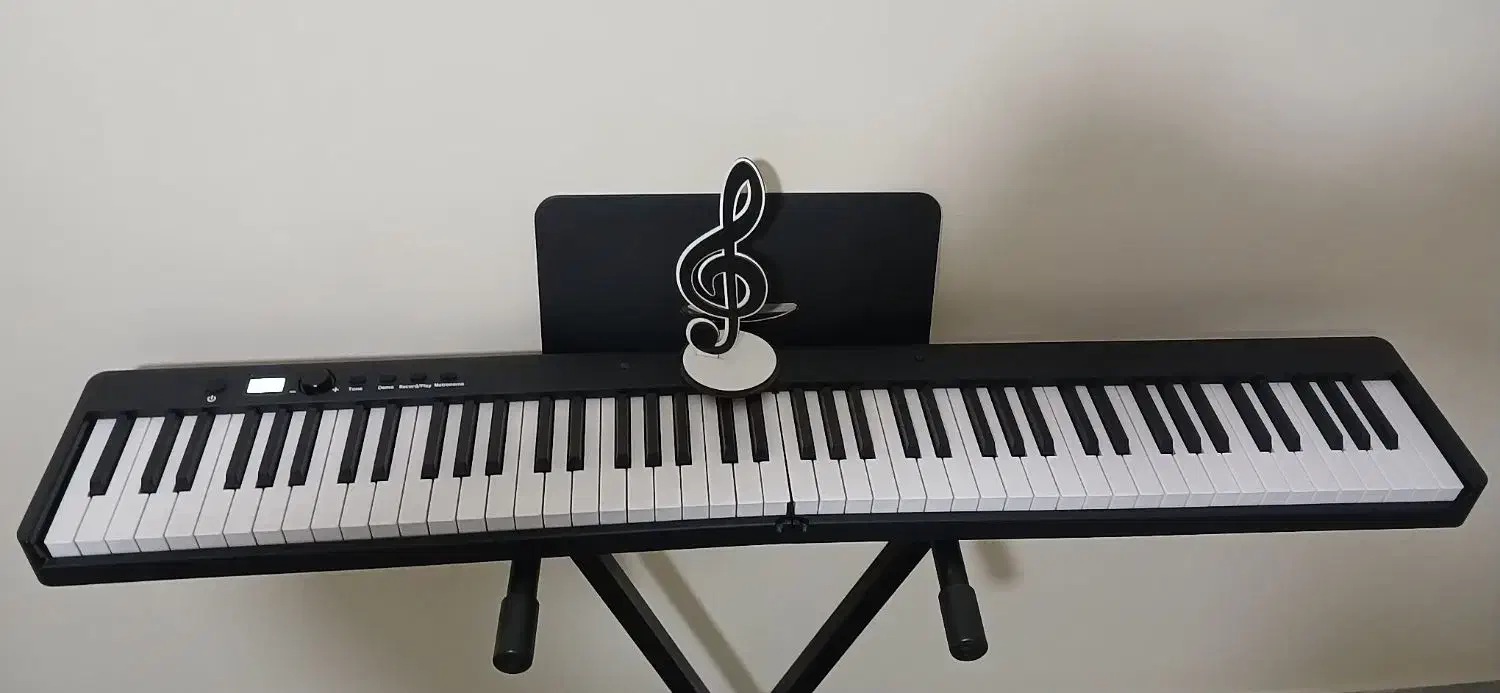 پیانو تاشو  شارژی (میدی کنترلر)|پیانو، کیبورد، آکاردئون|همدان, |دیوار