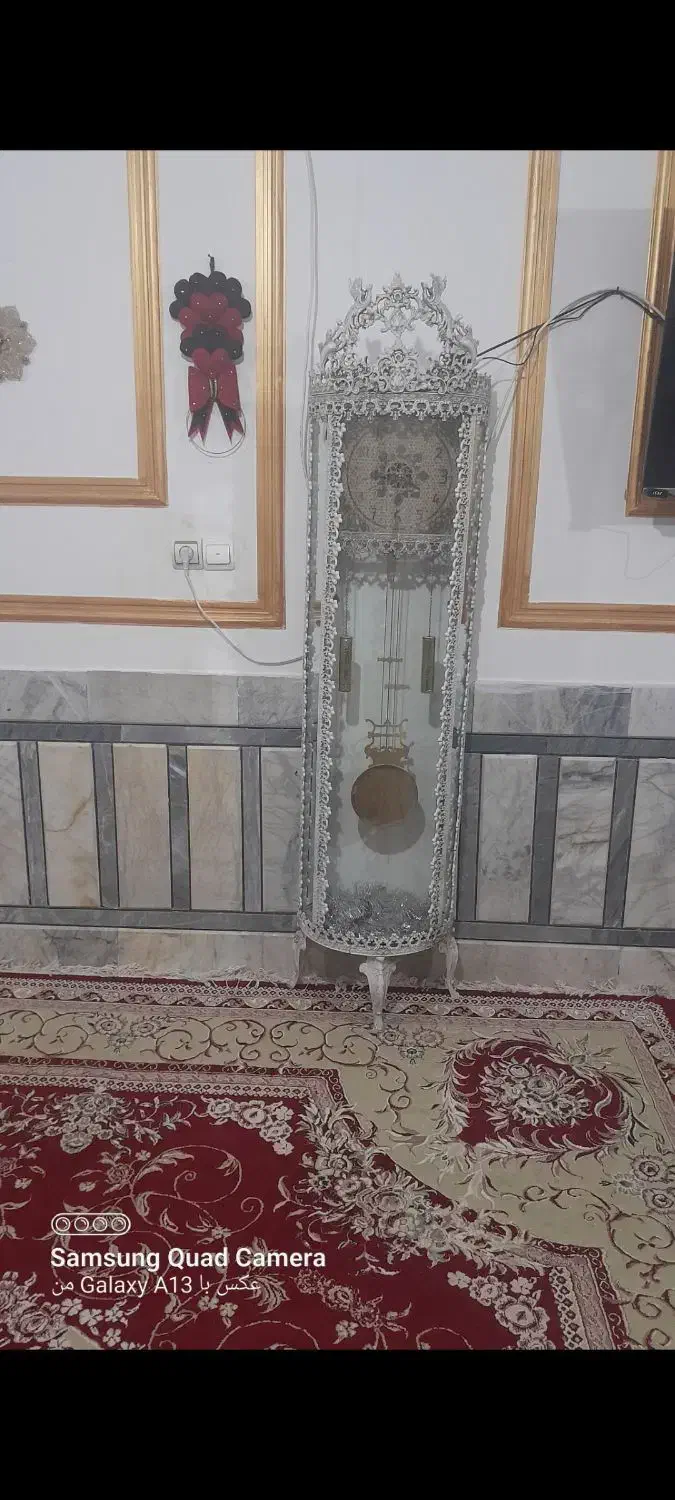 ویترین ،ساعت و آینه شمعدان درحد نو|بوفه، ویترین، کنسول|لردگان, |دیوار