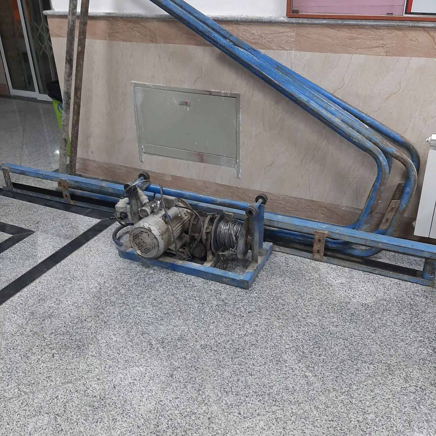 اجاره بالابر ساختمانی تک فاز|خدمات پیشه و مهارت|ارومیه, |دیوار