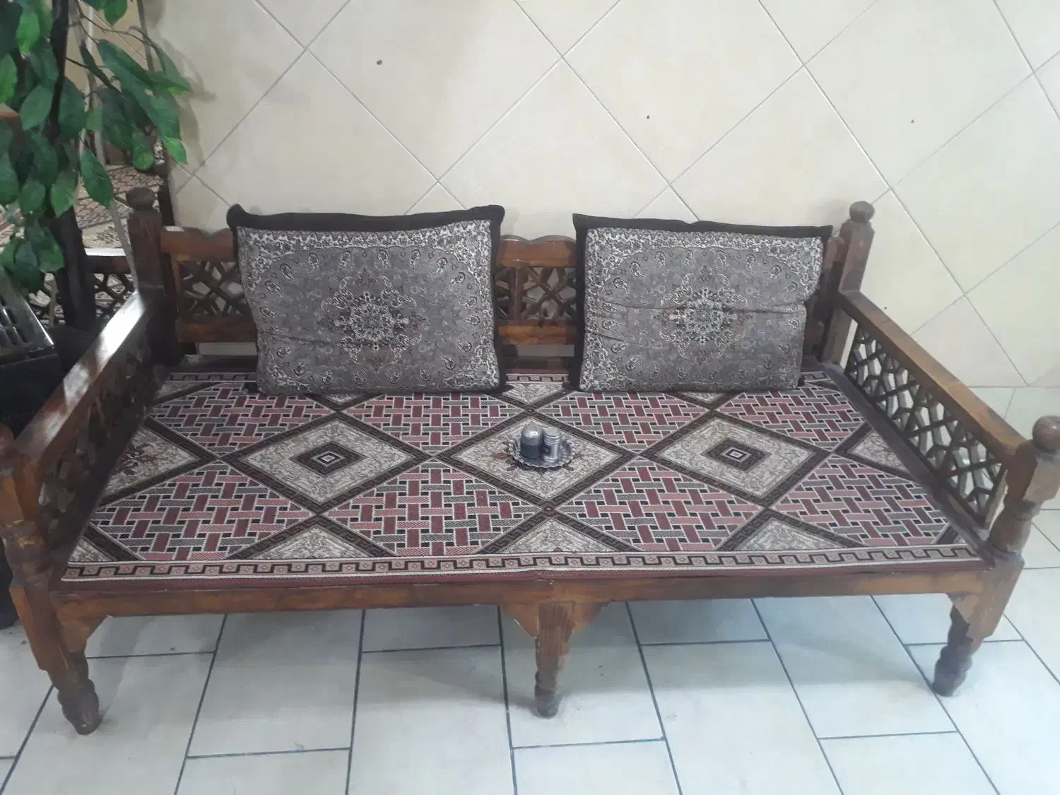 تخت سنتی|کافی‌شاپ و رستوران|قم, میرزائیه|دیوار