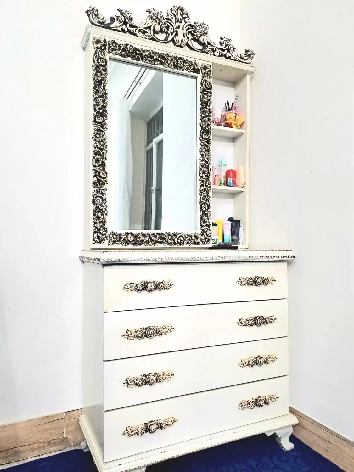 دلاور|جاکفشی، کمد، دراور|تربت جام, شاهد|دیوار