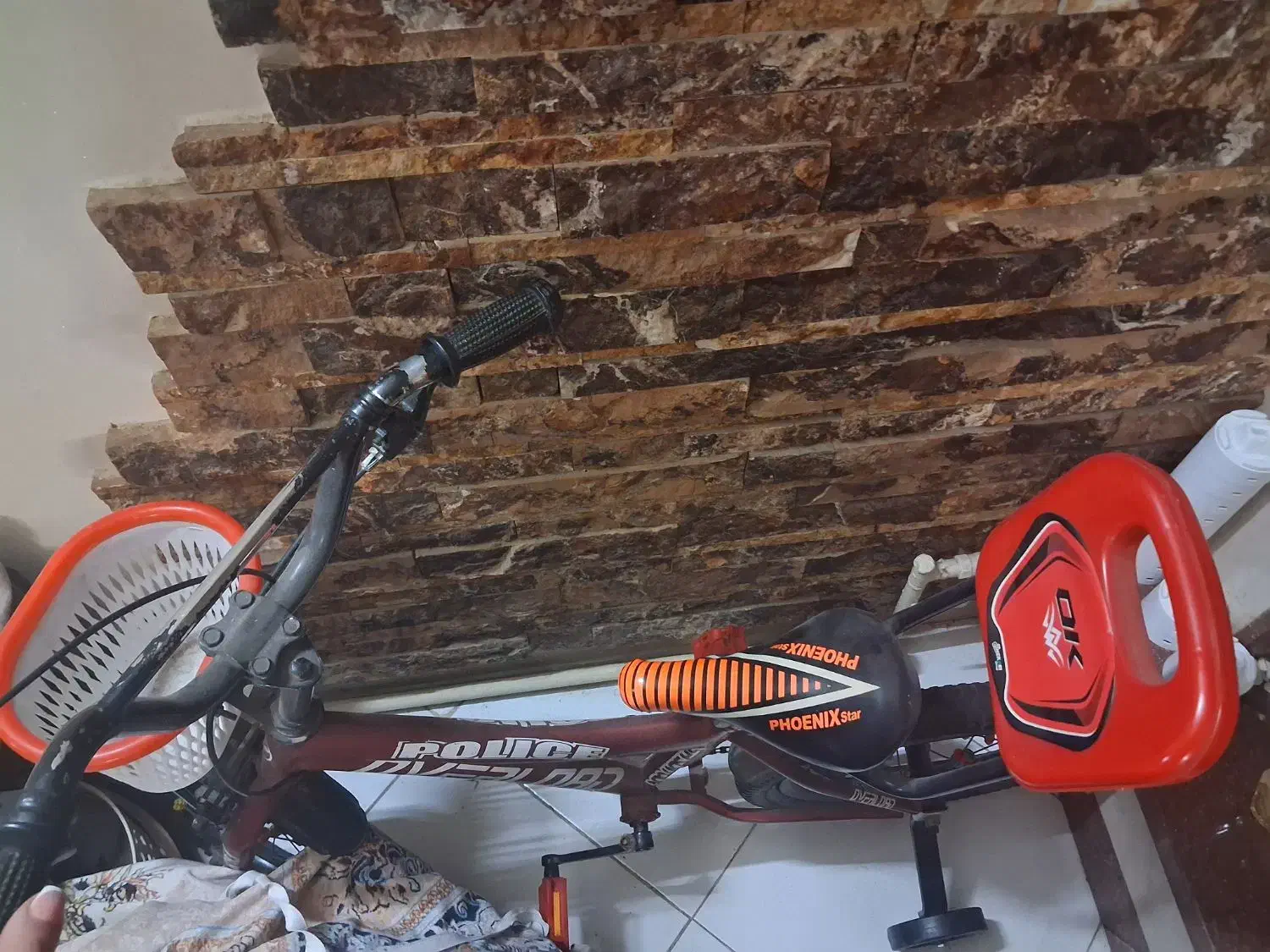 دوچرخه سایز ۱۶ مارک پلیس کاملا سالم|دوچرخه، اسکیت، اسکوتر|تهران, آهنگ|دیوار