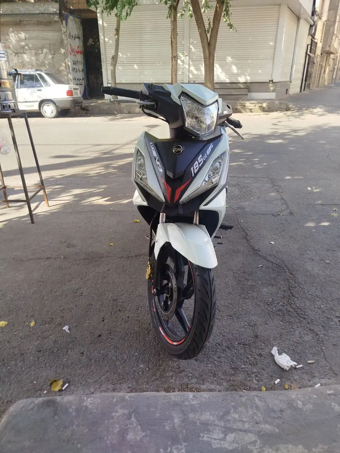 لاکی ۱۸۵ مدل ۴۰۱|موتورسیکلت|تهران, نعمت‌آباد|دیوار