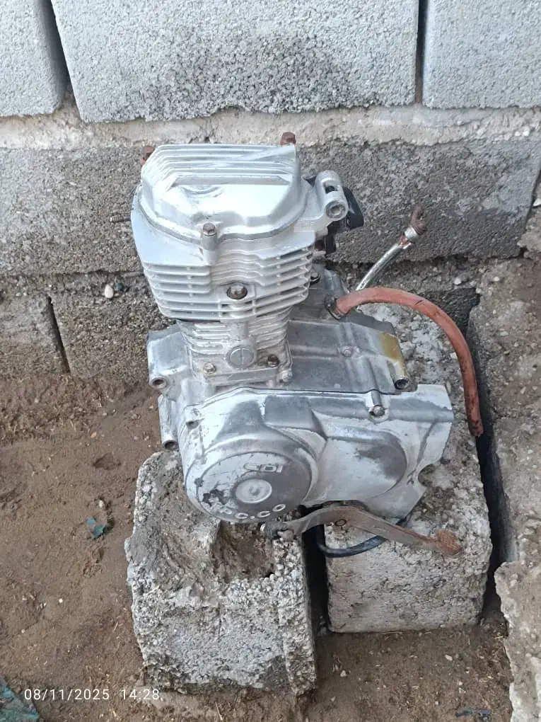 انجین|موتورسیکلت|تخت سلیمان, |دیوار