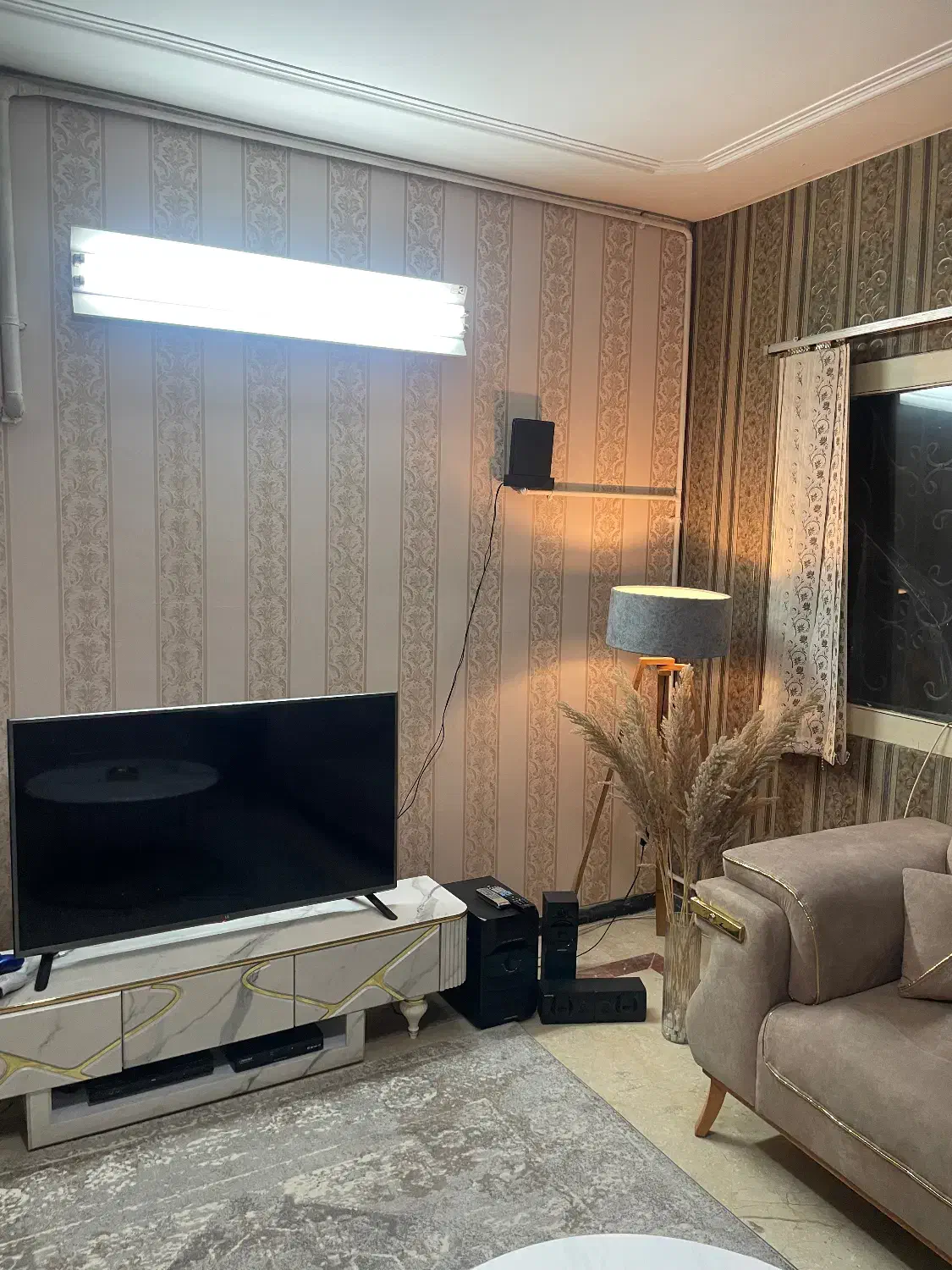 منزل مبله|اجارهٔ کوتاه‌مدت آپارتمان و سوئیت|شیراز, غدیر جنوبی|دیوار