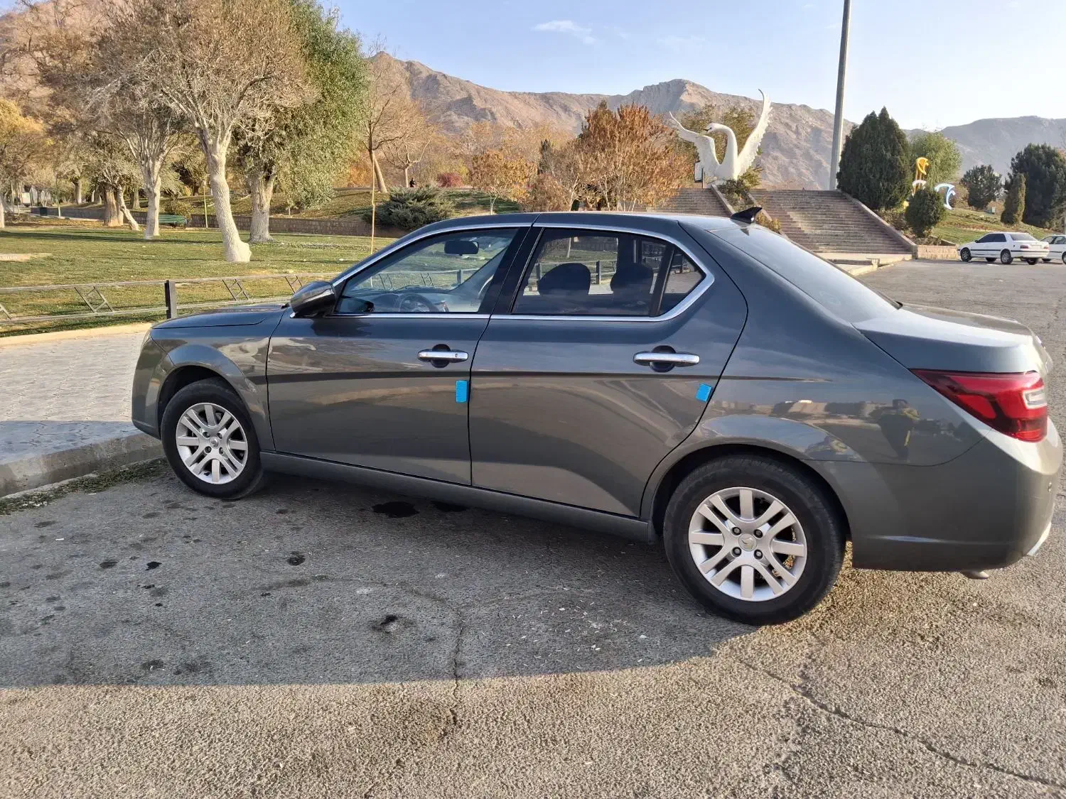 دنا پلاس مدل ۴۰۲|خودرو سواری و وانت|ملایر, |دیوار