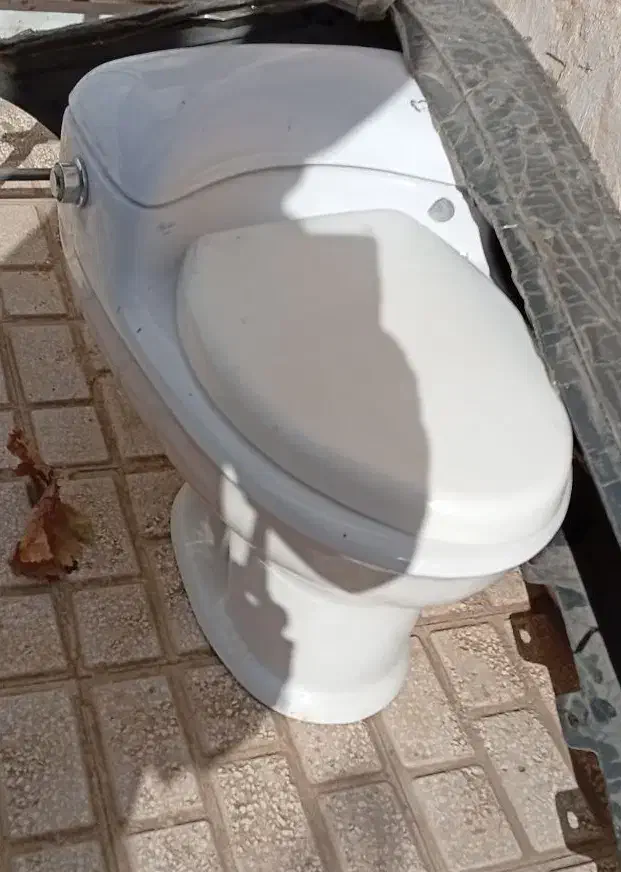 توالت فرنگی در حد نو|لوازم سرویس بهداشتی|سبزوار, قلعهنو دهزار|دیوار