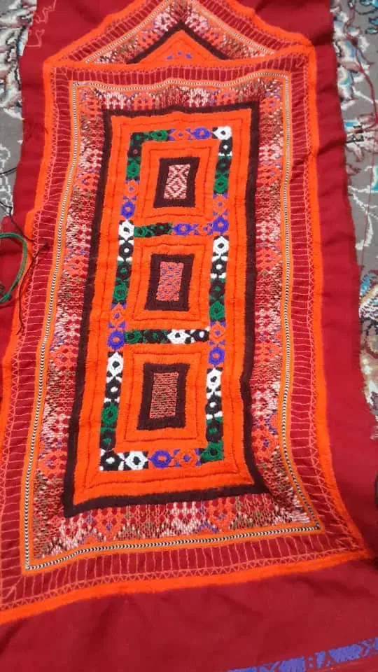 گفتان|لباس|زابل, |دیوار