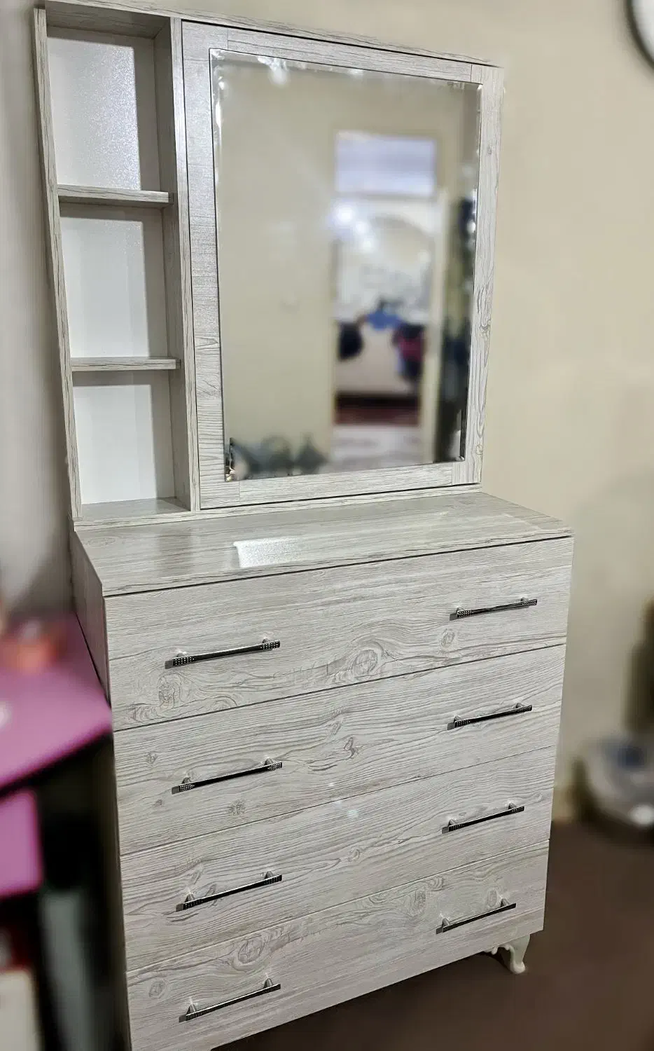 میز دراور چهار کشو|جاکفشی، کمد، دراور|قدس, شهر‌قدس|دیوار