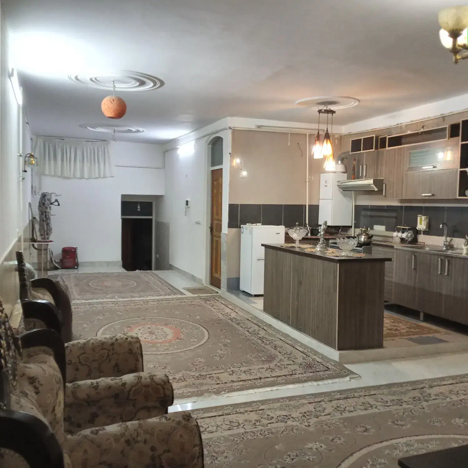 سوئیت یک خوابه بلوار دانش|اجارهٔ کوتاهمدت آپارتمان و سوئیت|کاشان, زیدی|دیوار