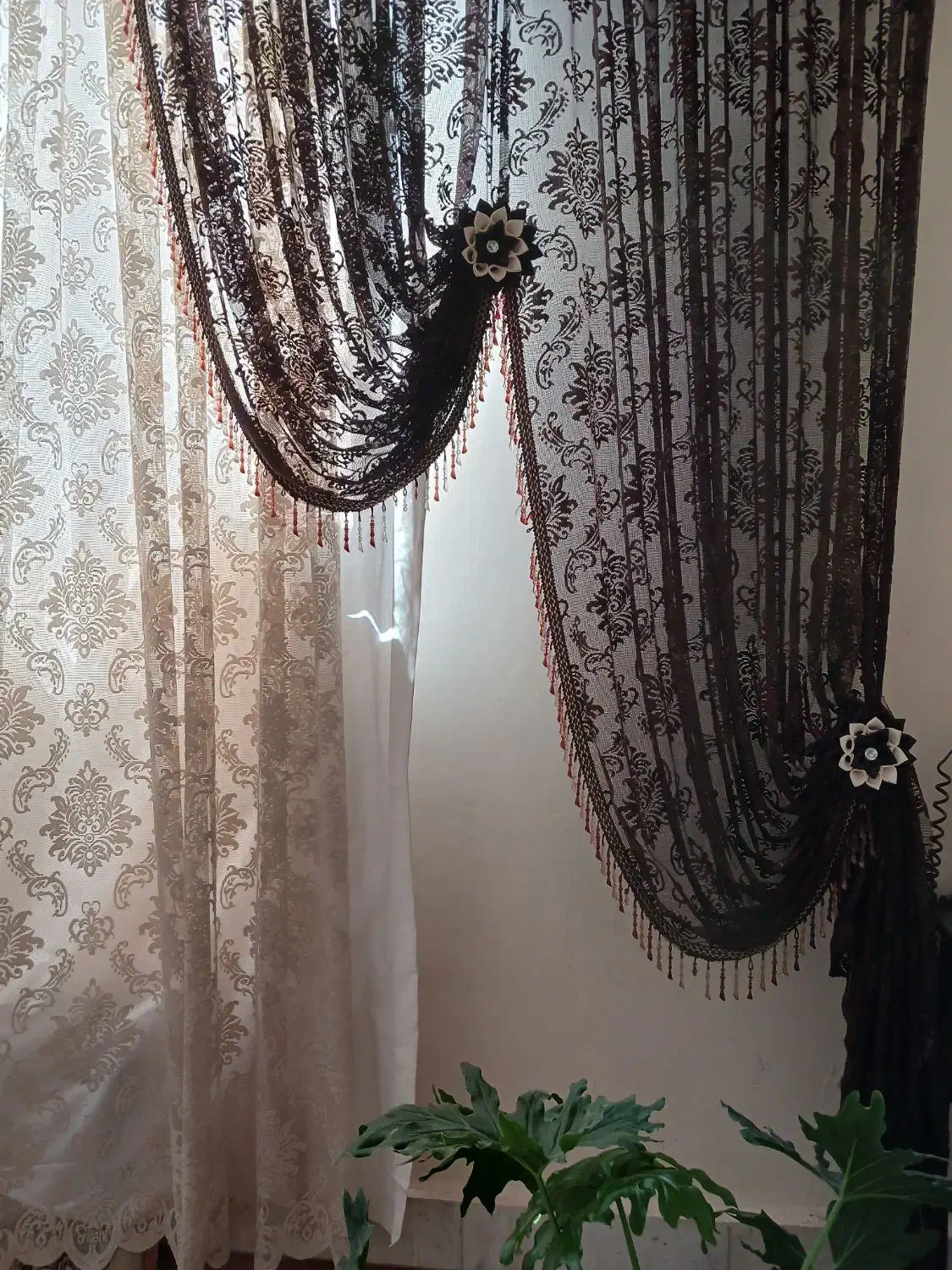 والان|پرده، رانر، رومیزی|سبزوار, قصبه شرقی|دیوار