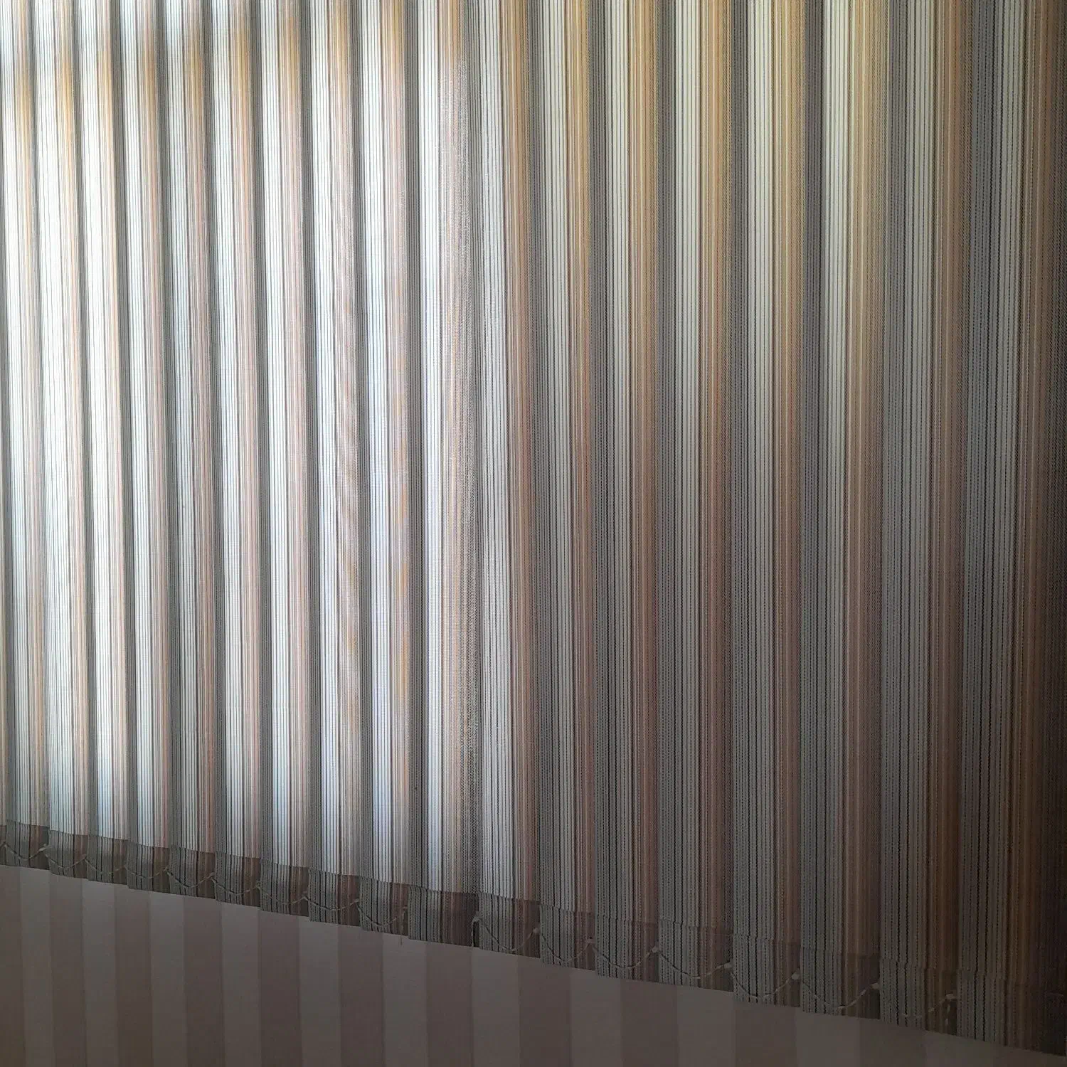 پرده عمودی در حدنو|پرده، رانر، رومیزی|قم, باجک یک|دیوار