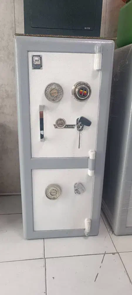 گاوصندوق کاوه(خانگی اداری طلافروشی)امنیت گاو صندوق|ابزارآلات|تهران, صادقیه|دیوار