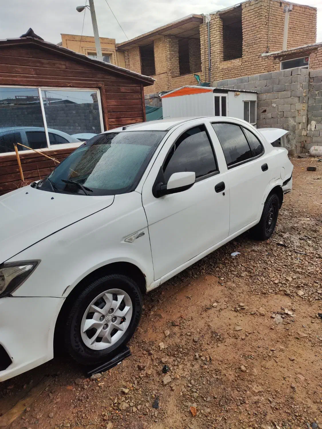 ساینا sتصادفی|خودرو سواری و وانت|تهران, فرودگاه مهرآباد|دیوار