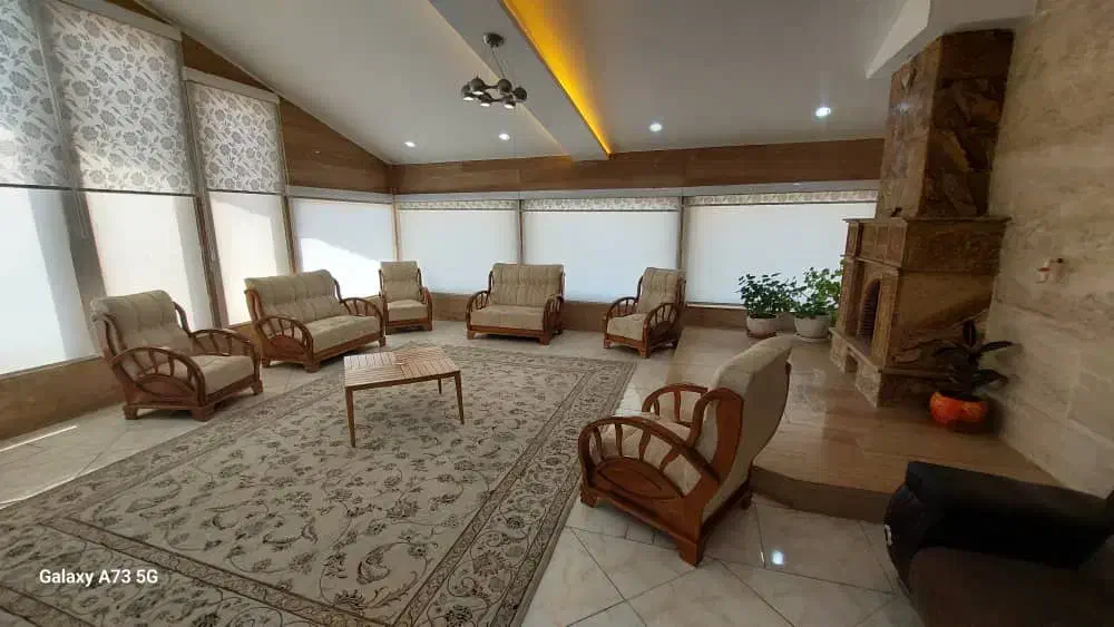 مبل در حد نو|مبلمان خانگی و میز عسلی|شیراز, باغشهر اهل بیت|دیوار