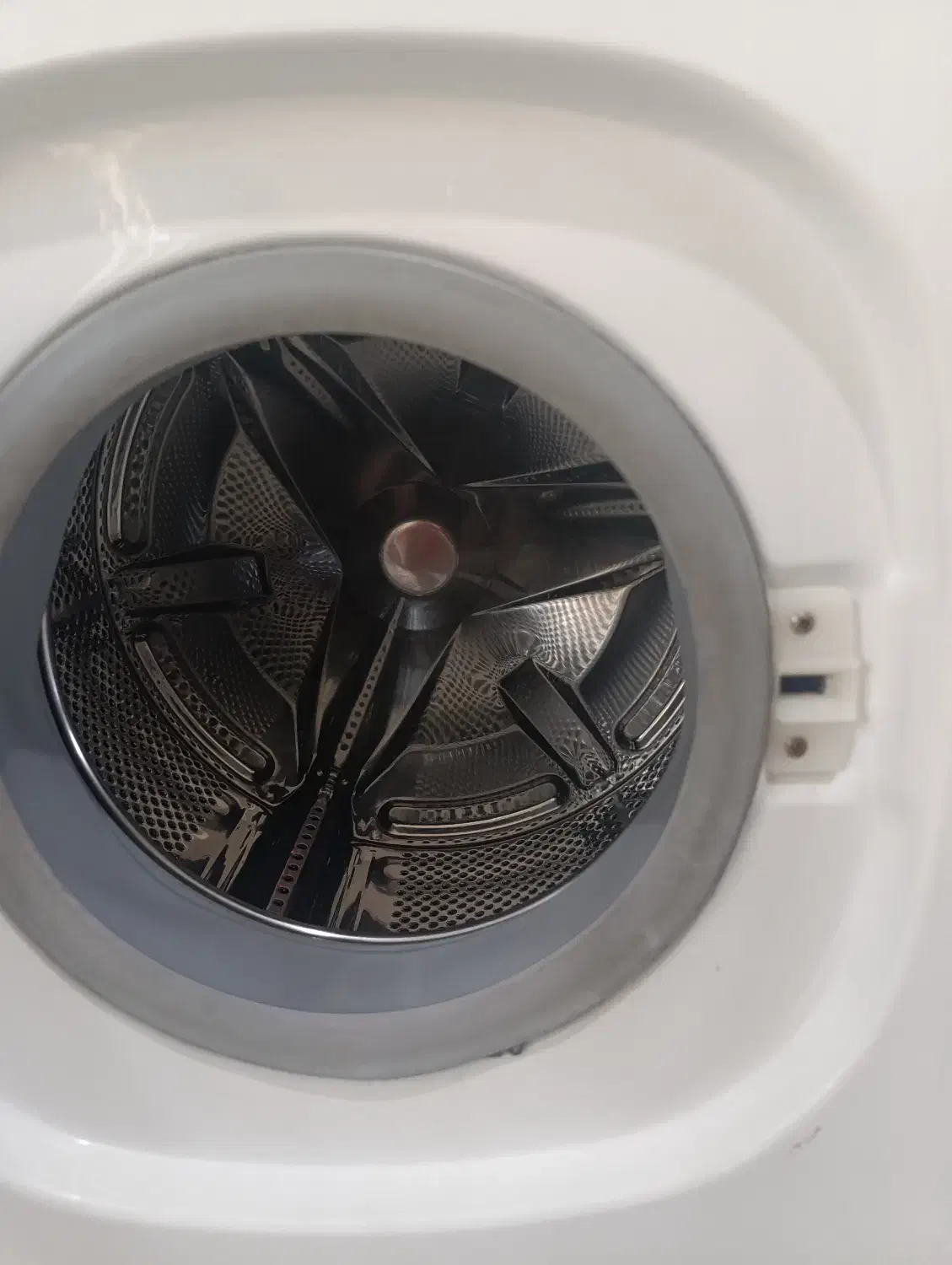 ماشین لباسشویی پاکشوما|ماشین لباسشویی و خشک‌کن لباس|بروجرد, |دیوار