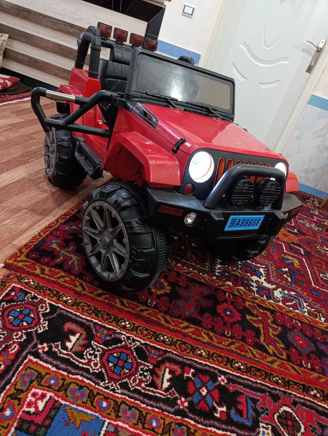 ماشین شارژی جیپ|اسباب‌بازی بچه|ملکان, |دیوار