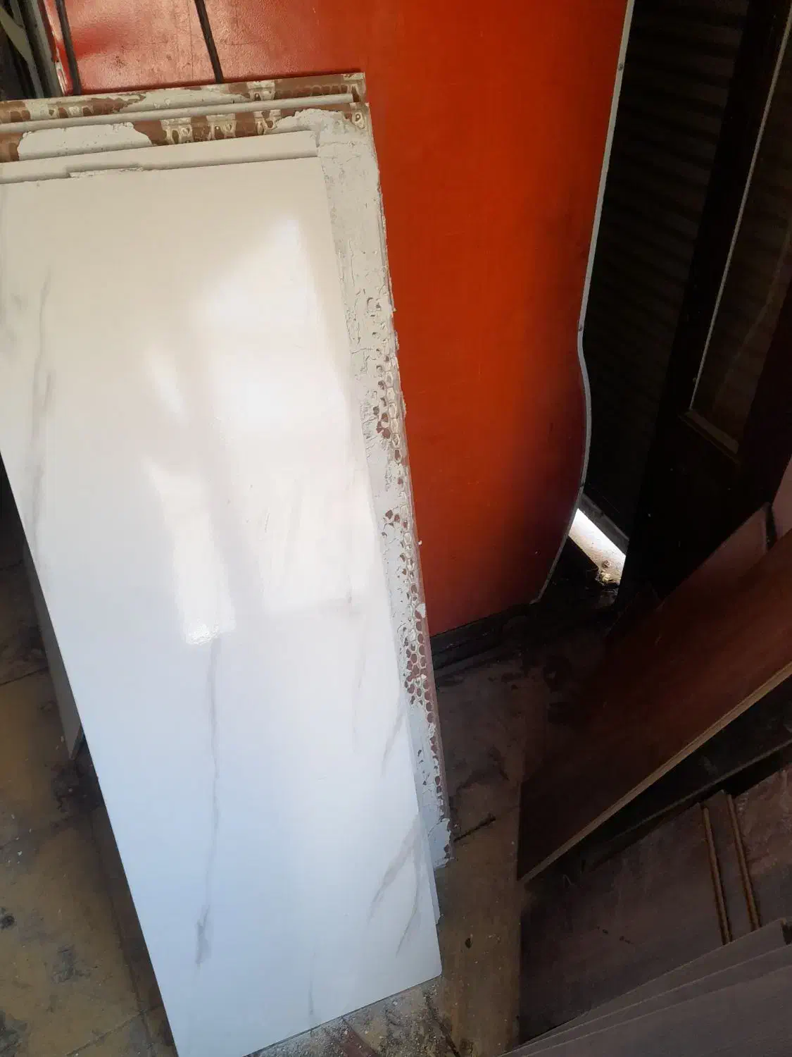 پارکت چوبی  متری 400 و کاشی در حد|مصالح و تجهیزات ساختمان|اردبیل, |دیوار