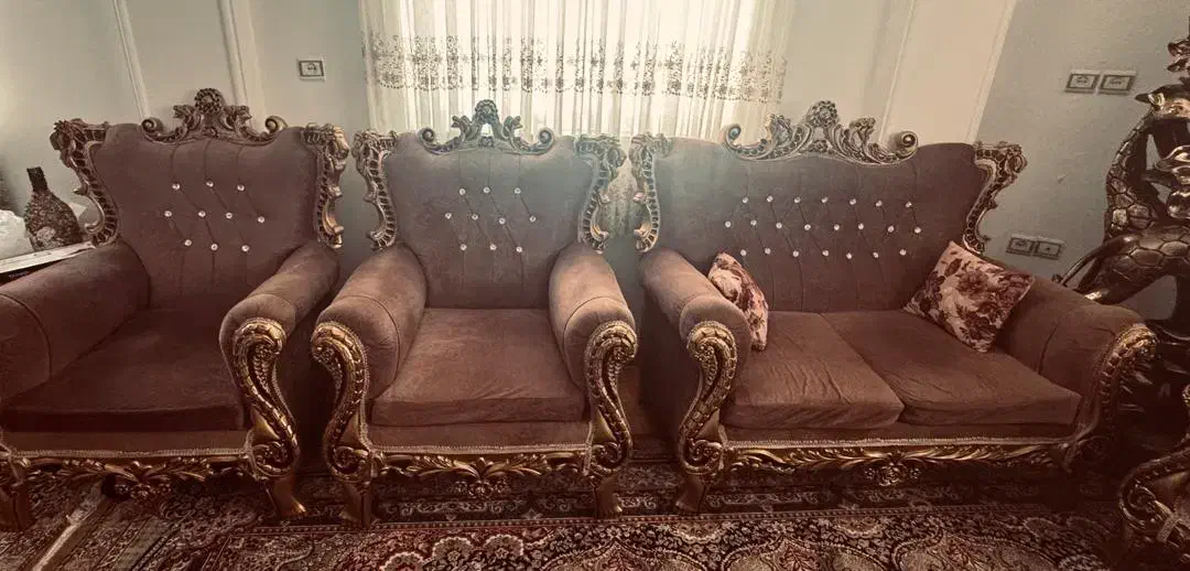 مبل ۹ نفره در حد نو قیمت مناسب|مبلمان خانگی و میز عسلی|قائم‌شهر, |دیوار