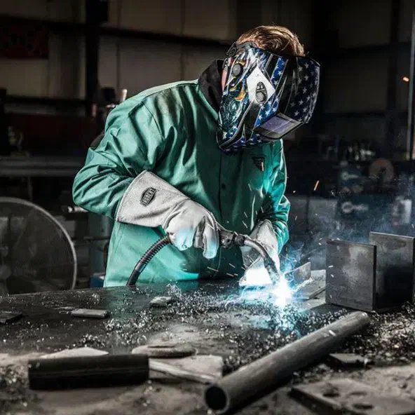 ساخت و نصب سازه فلزی تضمینی|خدمات پیشه و مهارت|چهاردانگه (تهران), |دیوار