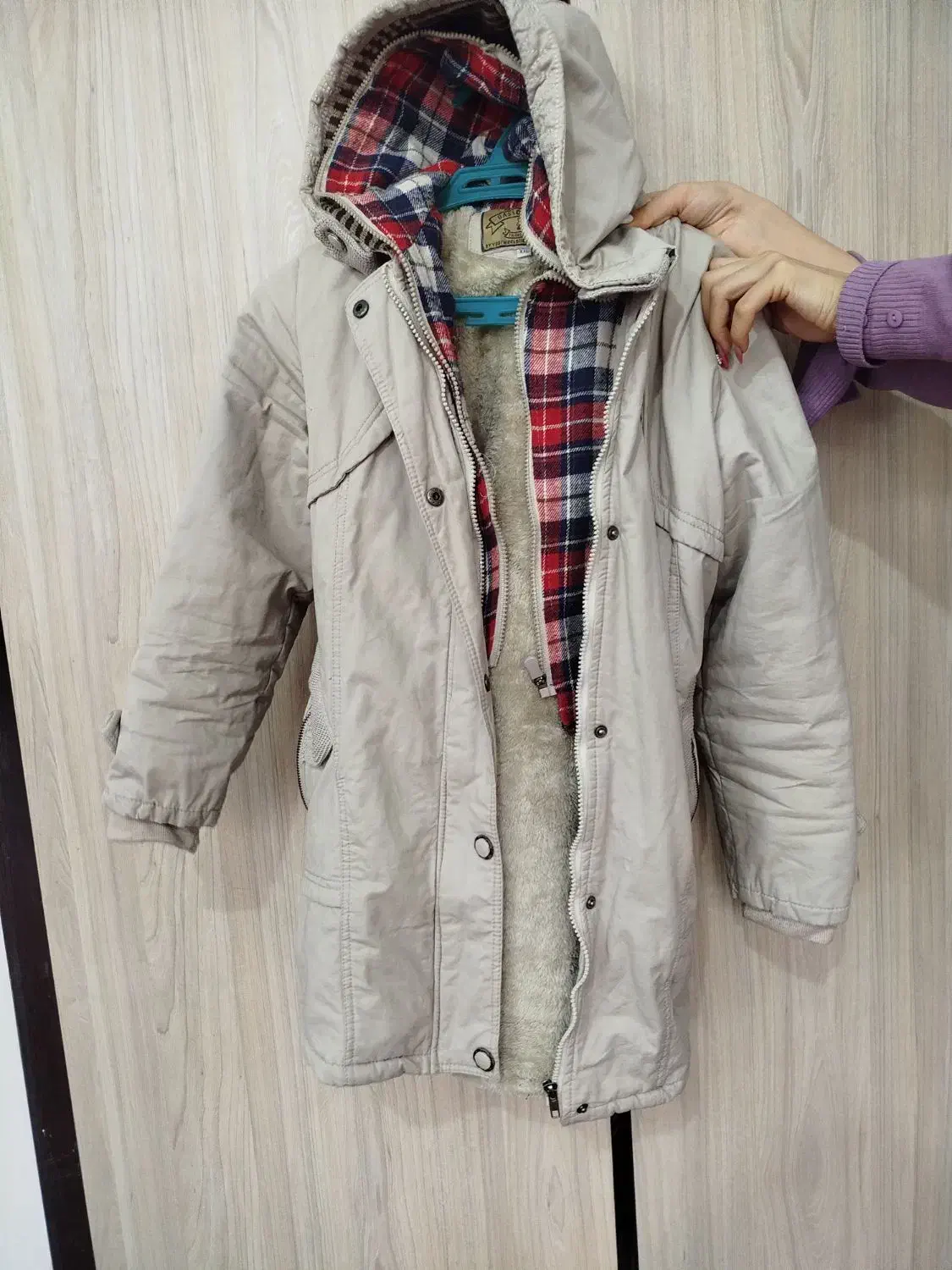 کاپشن زنانه|لباس|اصفهان, دستگرده|دیوار