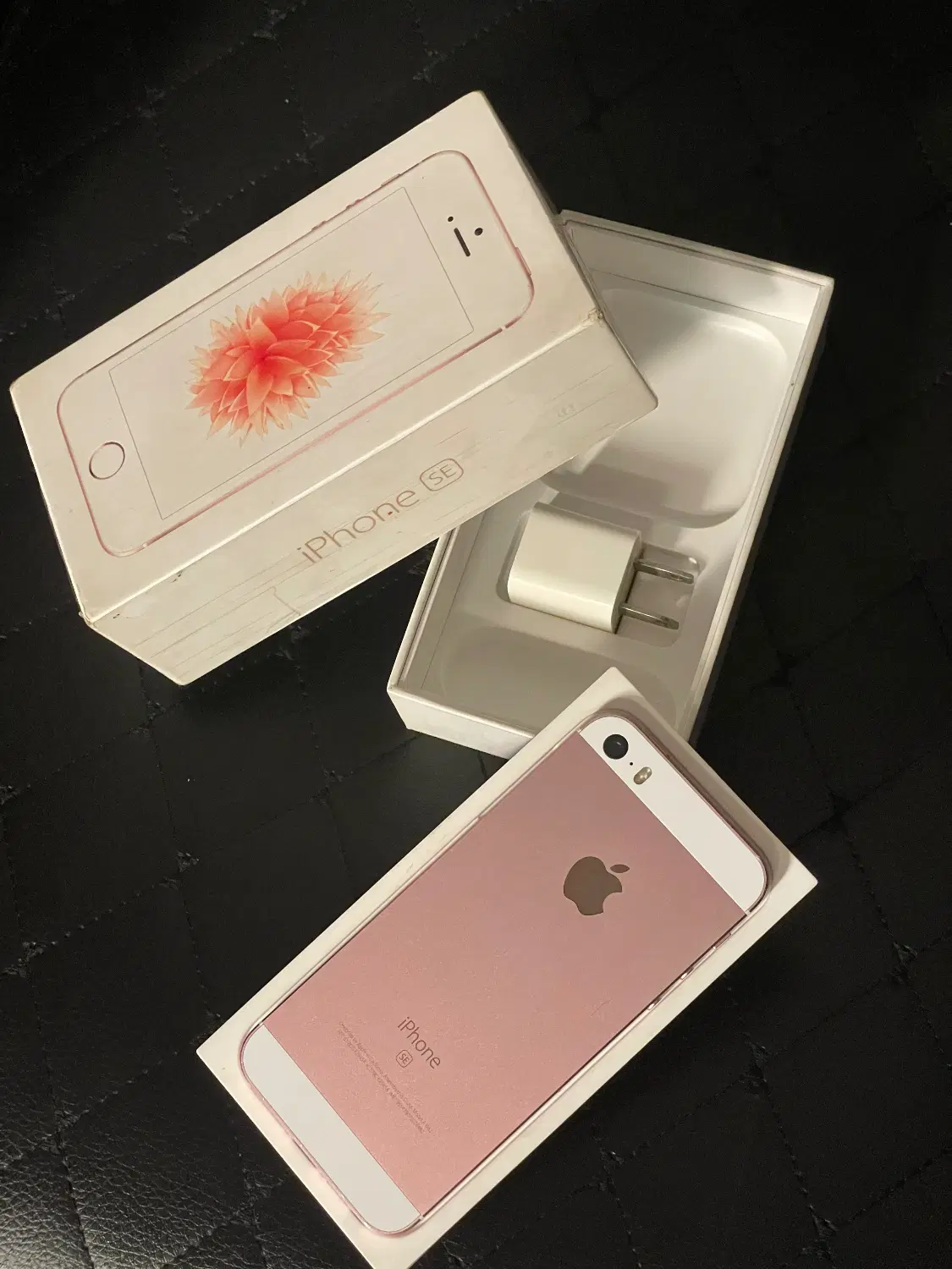 iPhone SE 16G|موبایل|تهران, شهرک ولیعصر شمالی|دیوار