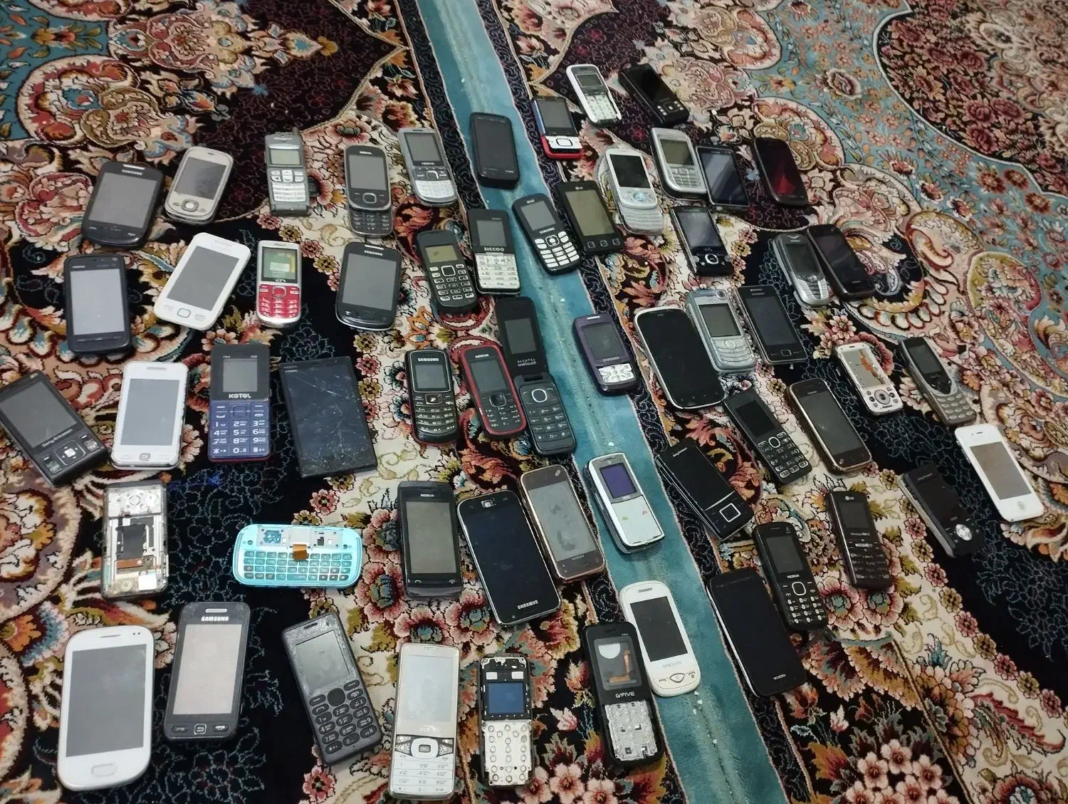 گوشی خراب و برد|موبایل|اسلامشهر, مسکن مهر اسلاشهر (شهرک امام خمینی)|دیوار