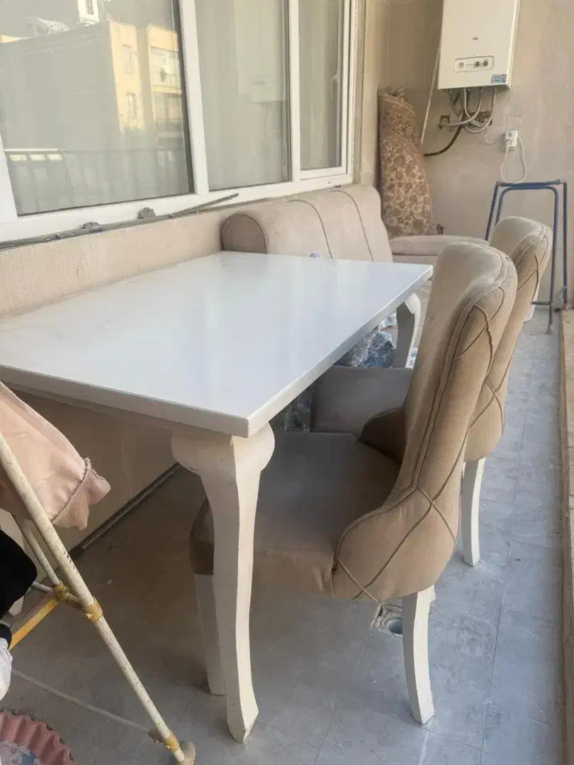 میز ناهار خوری 4 نفره وکاناپه|میز و صندلی غذاخوری|کرج, شاهینویلا|دیوار