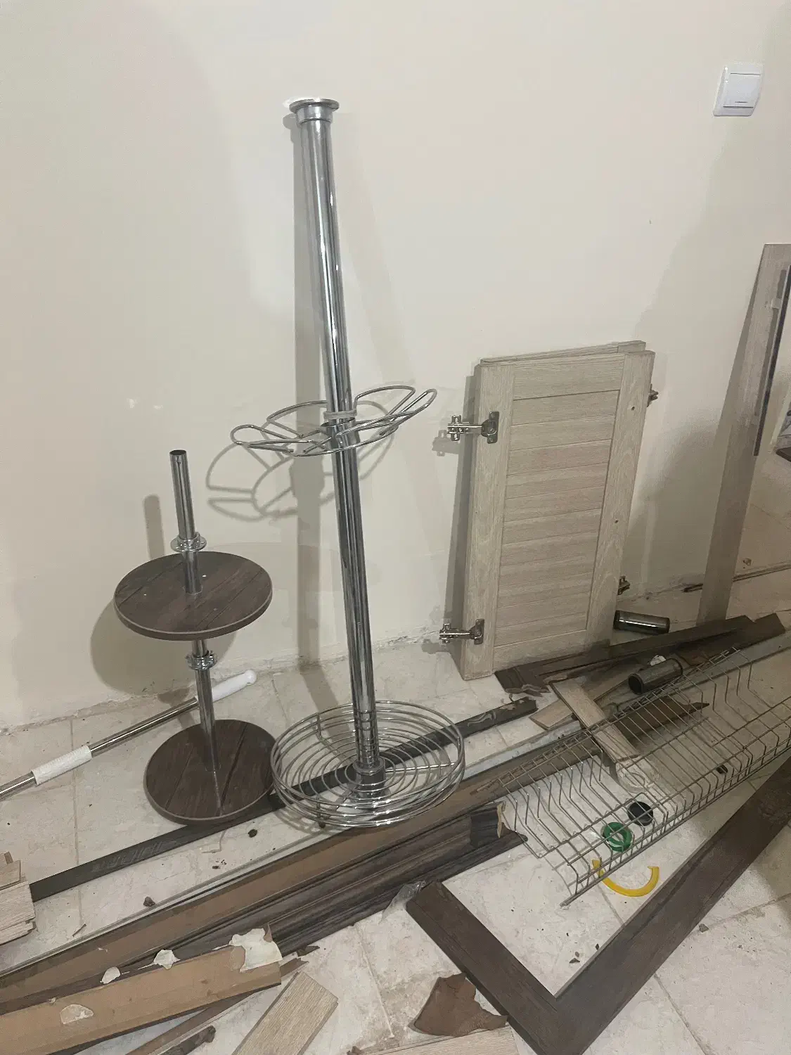 اآویز آرگ اپن و طبقات پایین|آب‌چکان و نظم‌دهنده ظروف|پرند, فاز ۶|دیوار