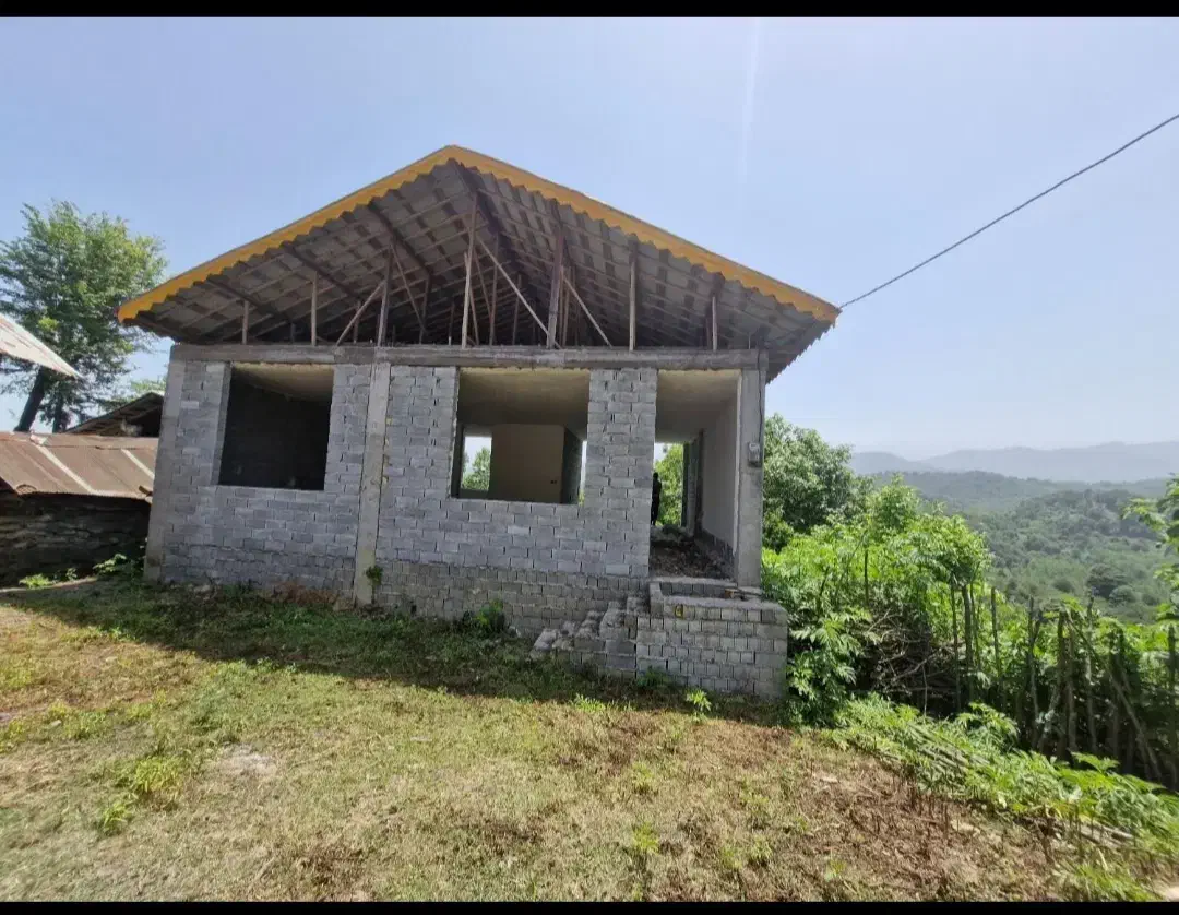 ویلا نیمه ساخت دارای امتیاز آب برق|فروش خانه و ویلا|اطاقور, |دیوار