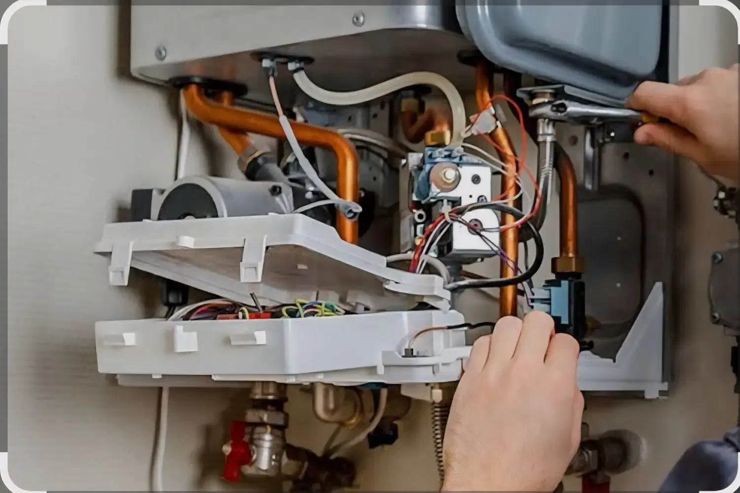 تعمیر ونصب راه اندازی پکیج وآبگرمکن دیواری گازی|خدمات پیشه و مهارت|همدان, |دیوار