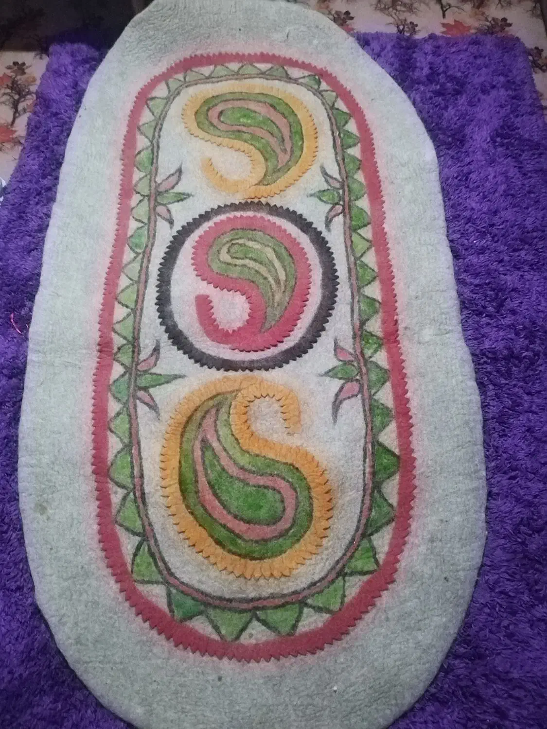 نمد نقش دار ۲ متری|گلیم، جاجیم، گبه|آمل, |دیوار