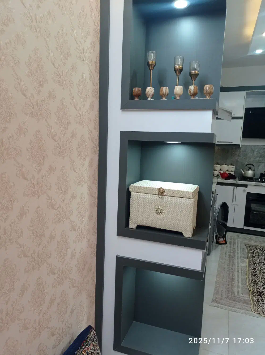 باکس دکوری کاملاً سالم و تمیز|کتابخانه، شلف، قفسه‌های دیواری|تربت‌حیدریه, داروپخش|دیوار