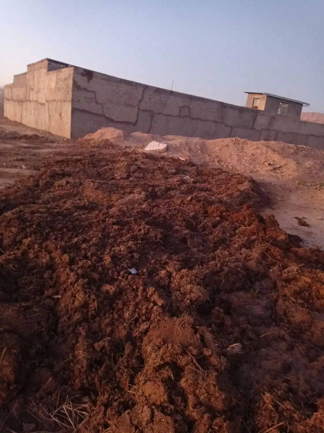 کود حیوانی|لوازم جانبی حیوانات|اسفراین, |دیوار