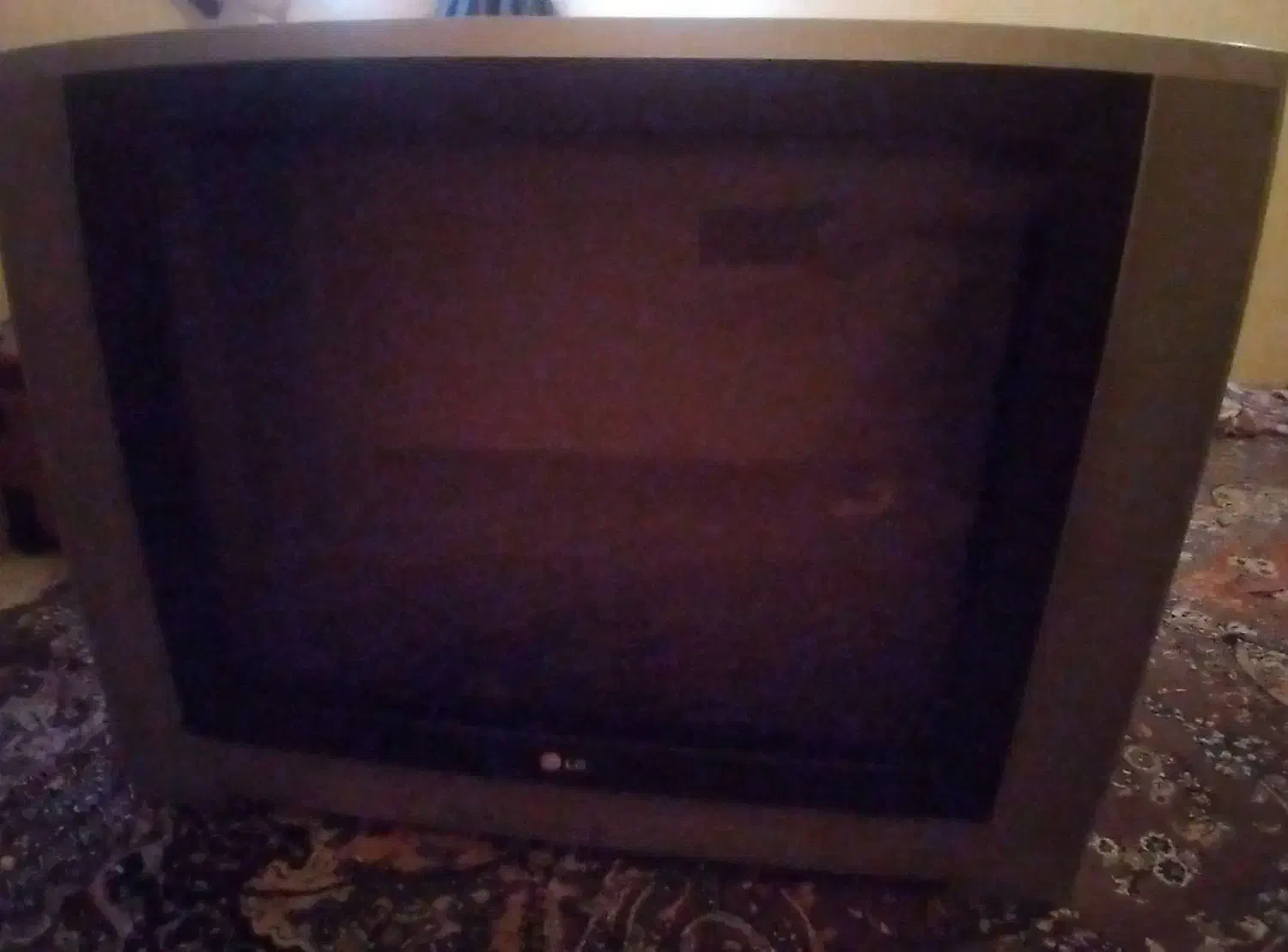 تلویزیون برا فروش|تلویزیون و پروژکتور|پرند, فاز ۵|دیوار