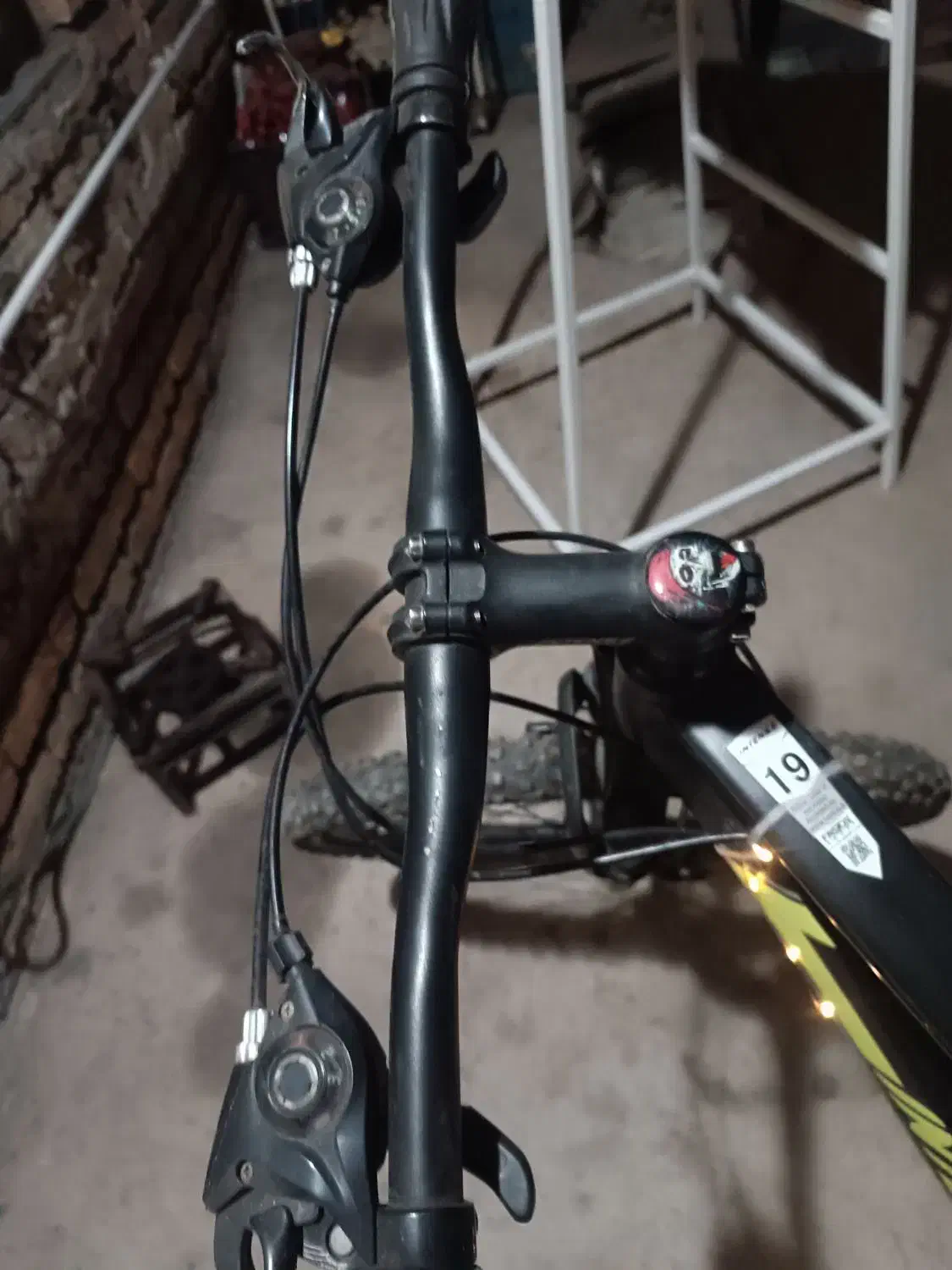 دوچرخه 26|دوچرخه، اسکیت، اسکوتر|میانه, |دیوار