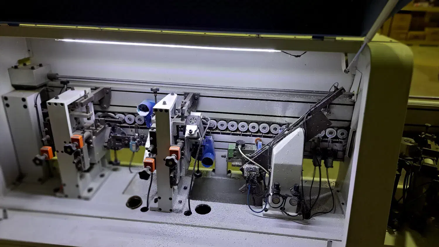 دستگاه لبه چسبان|ماشین‌آلات صنعتی|قرچک, داوود آباد|دیوار