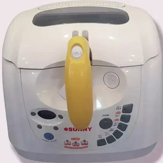 سرخ کن ۳و نیم لیتری  sunny|اجاق گاز و لوازم برقی پخت‌وپز|بروجرد, |دیوار