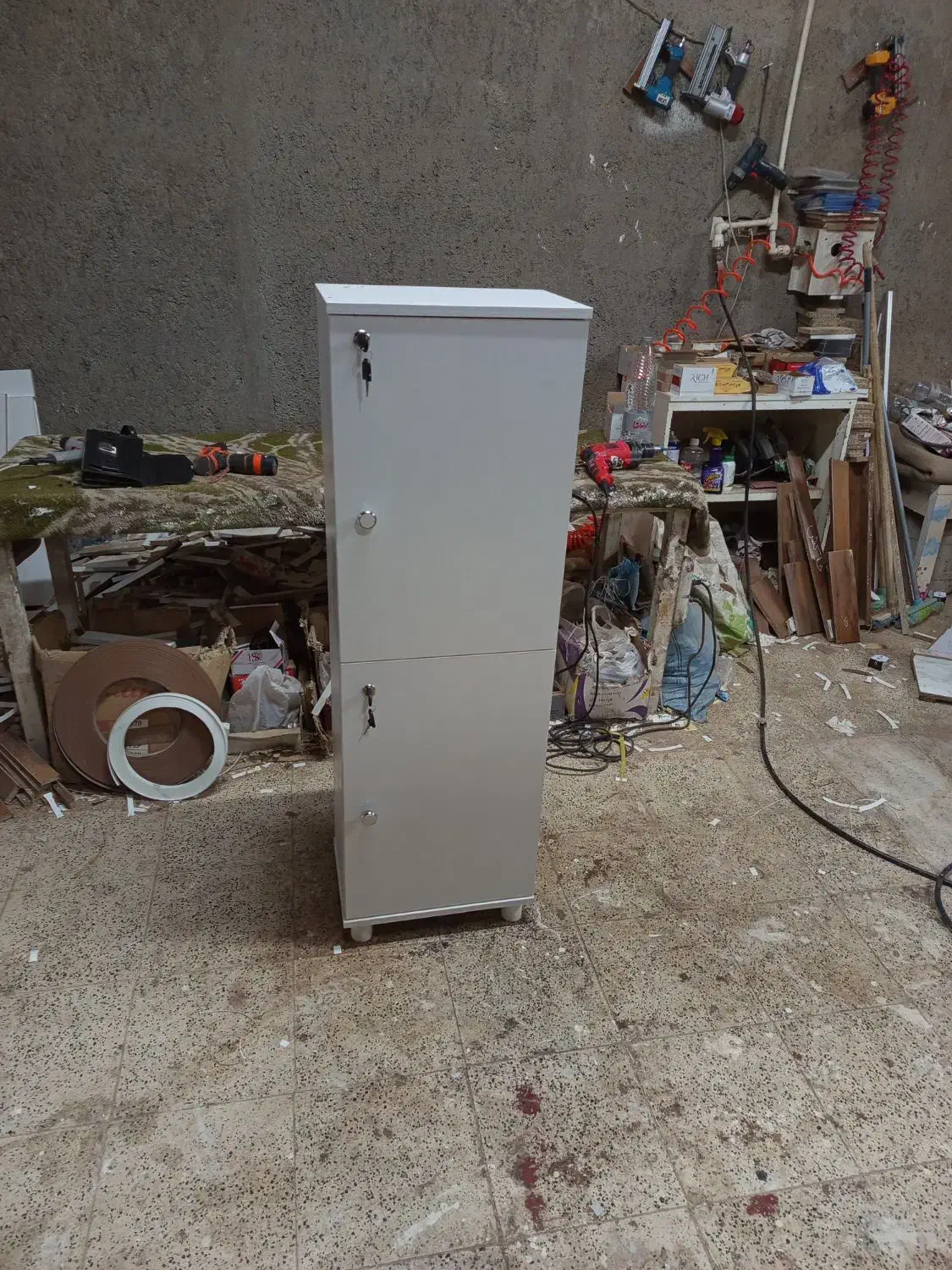 کمد در دار سالن زیبایی در سایزهای مختلف (آک)|آرایشگاه و سالن‌های زیبایی|مشهد, خواجه ربیع|دیوار