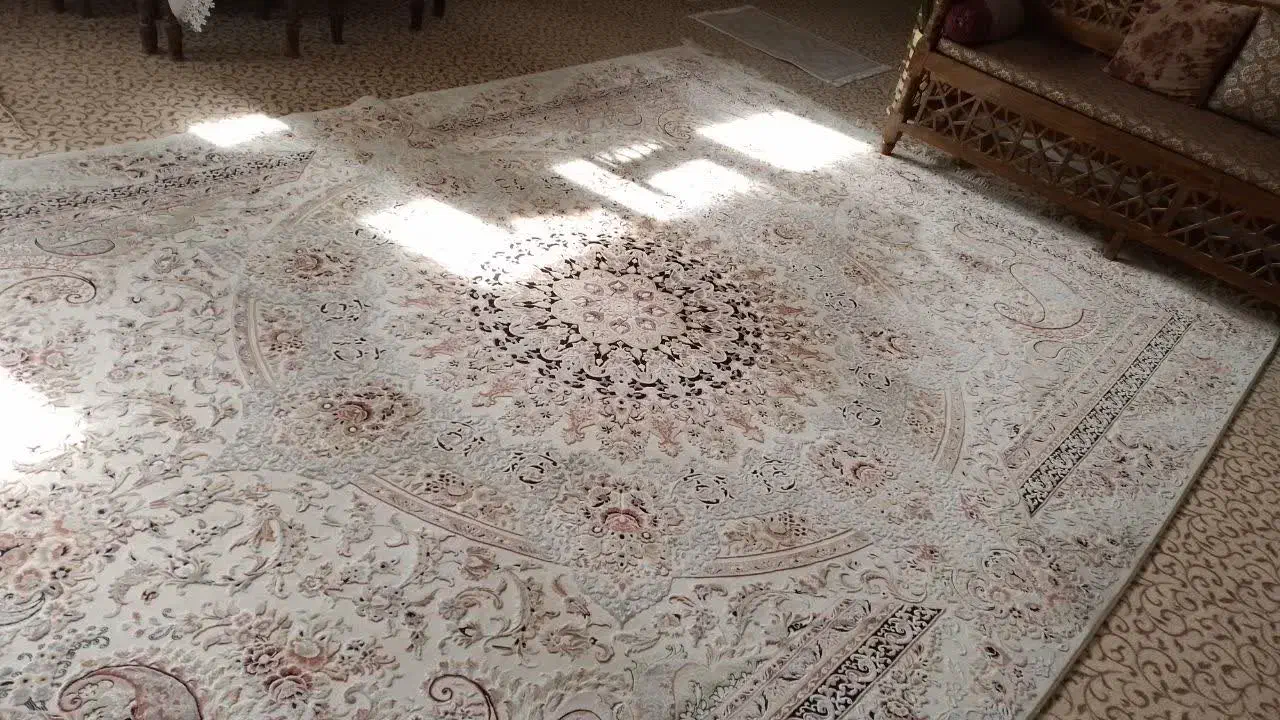 فرش گل برجسته دستبافت گونه قیطران|فرش|هشتگرد, فاز ۳ مهستان|دیوار